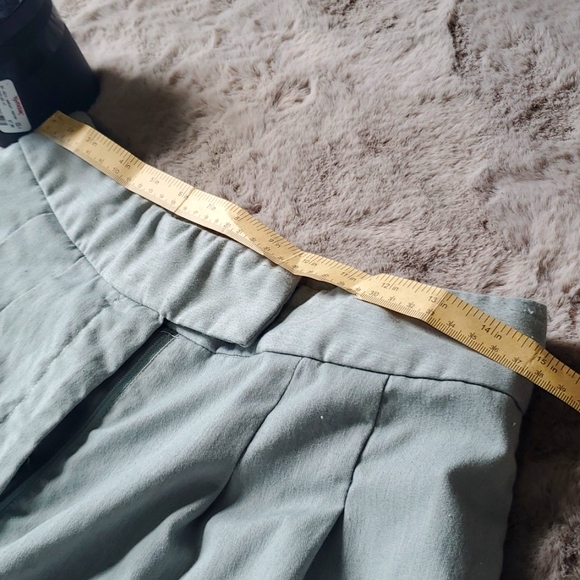 Petal + Pep Trouser Shorts - Picture 4 of 5